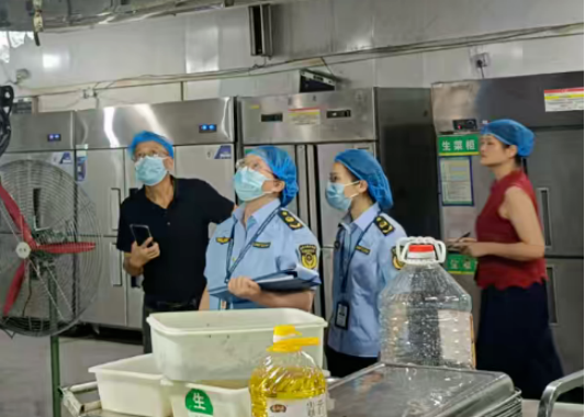 全力护航高考！榕江县开展考前食品安全专项检查